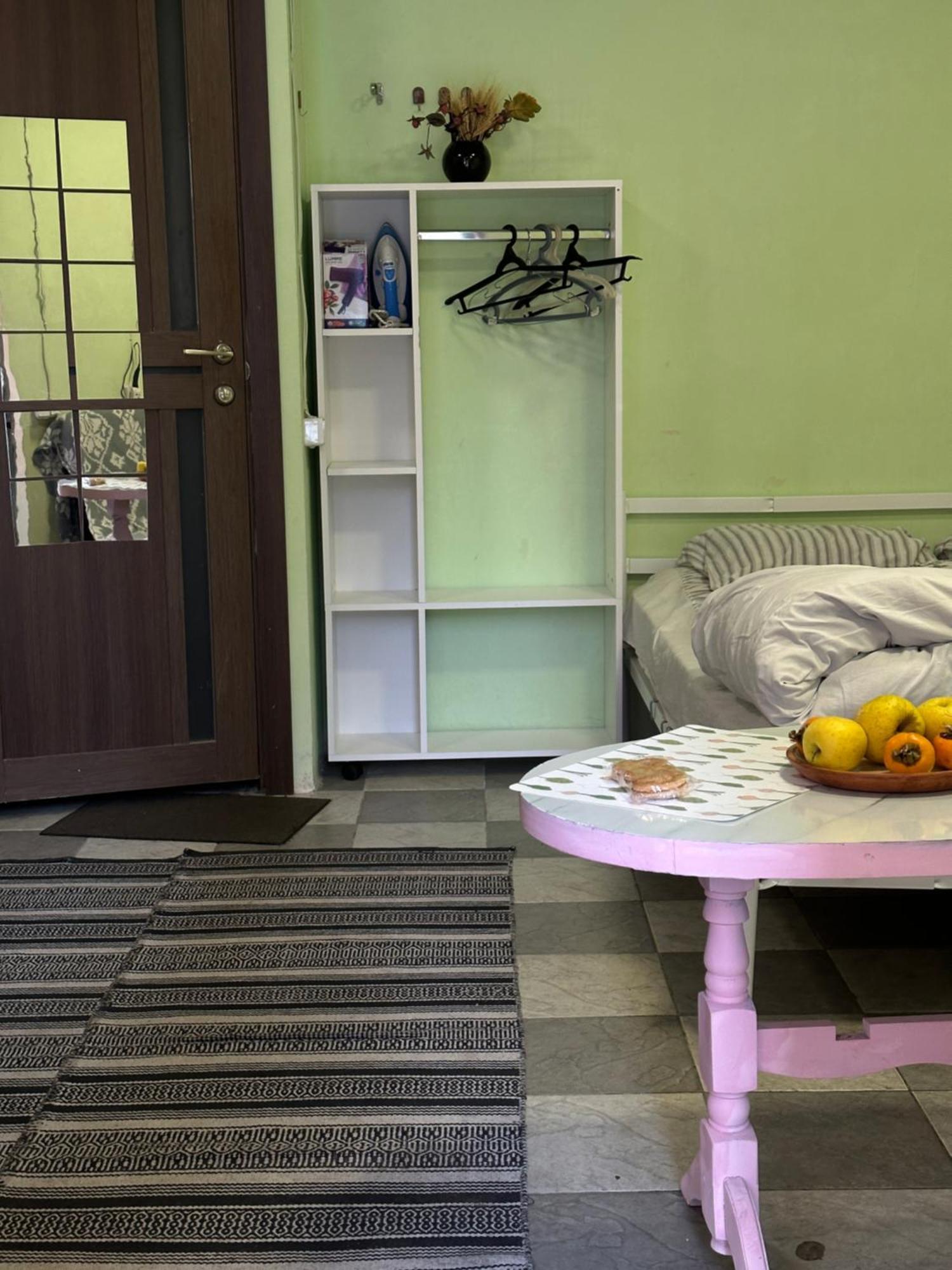 Vahe'S Family Guest House Front Yerevan Exterior foto